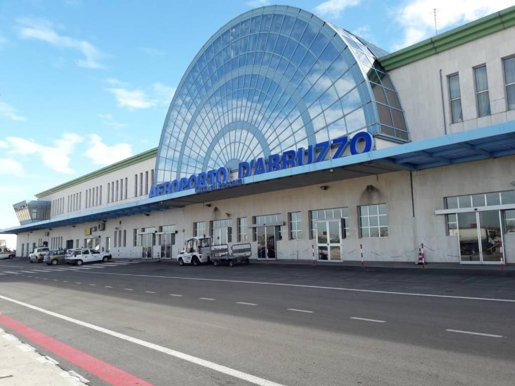 Homeaway Pescara Airport سان جيوفانّي تْيَتينو المظهر الخارجي الصورة